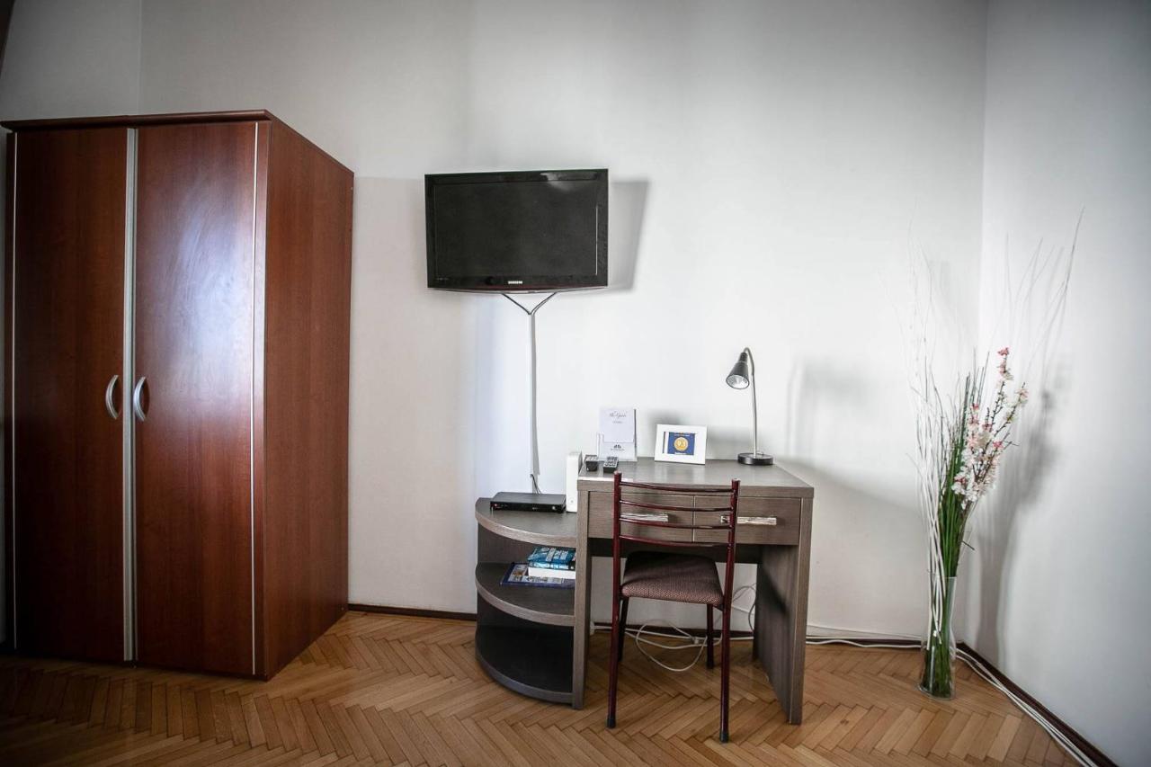 Cismigiu Garden Studio Appartement Boekarest Buitenkant foto